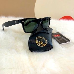 Ray Ban Sunglasses New Wayfarer RB2132 901 52*18